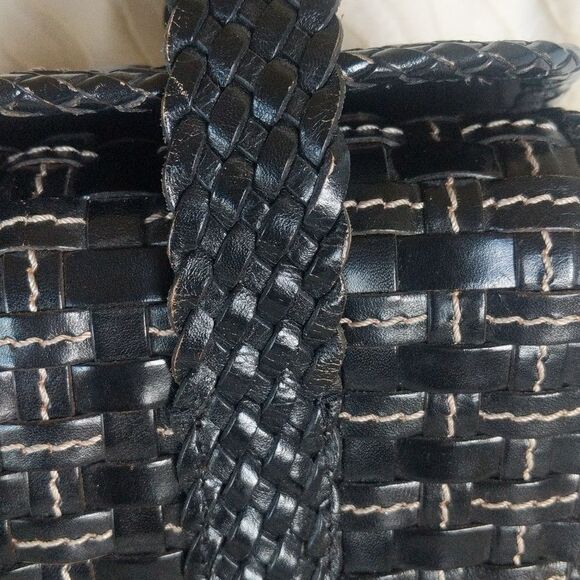 Vintage 90s Black Woven Leather Handbag - Picture 10 of 16